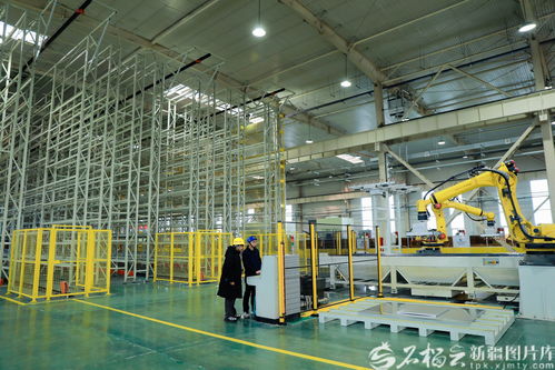 天山觀察 一條生產(chǎn)線服務(wù)十幾家企業(yè)，社會(huì)經(jīng)濟(jì)咨詢服務(wù)的聚變效應(yīng)